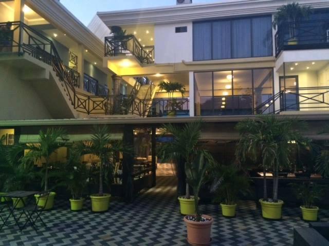 Hotel Babylon Paramaribo Ngoại thất bức ảnh